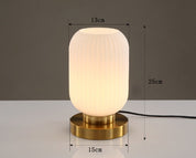 Ziver - Deze glazen tafellamp in leuke vintage stijl is perfect voor elke ruimte. De lamp is gemaakt van helder glas met een klassieke, vintage stijl. De glazen kap zorgt voor een mooie diffusie van licht, waardoor de lichtstroom zacht en aangenaam is. ✓Gratis verzending ✓Achteraf betalen