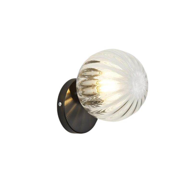 Ziver - Deze unieke lamp is voorzien van een glazen bol met een goud of zwart kleurig metalen basis en is verkrijgbaar in twee verschillende kleuren glas. De lamp verspreidt een warme gloed en is en daardoor een echte eyecatcher! ✓Gratis verzending ✓Achteraf betalen