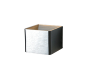 Ziver - Deze mooie cube wandlamp is met zijn kubus vorm een tijdloos ontwerp en geschikt voor elk interieur! De lichtbundels aan de boven- en onderkant zorgen voor een sfeervol effect. De lamp is gemaakt van aluminium en verkrijgbaar in de kleuren geborsteld goud, zilver en zwart. ✓Gratis verzending ✓Achteraf betalen