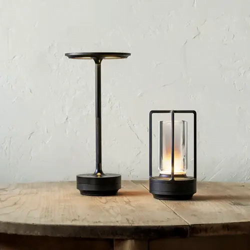 Ziver - Soms heb je licht nodig op een plek waar geen stroom in de buurt is, deze draadloze en oplaadbare tafellamp is de oplossing! De lamp is volledig draadloos en kan door middel van usb opgeladen worden en is daarnaast dimbaar waardoor je altijd de juiste hoeveelheid licht hebt. ✓Gratis verzending ✓Achteraf betalen