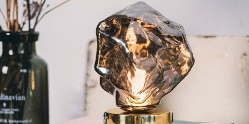 Ziver - Deze glazen draadloze sfeerverlichting 'lava' is een uniek en prachtig item, dat je interieur een warme, gezellige sfeer geeft. Deze tafellamp is gemaakt van hoogwaardig glas en is door zijn vorm een echte eye-catcher. ✓Gratis verzending ✓Achteraf betalen